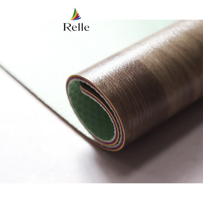 UV kaplama Relle 4,5 mm Sessiz köpük plastik basketbol sahası Ahşap Vinil PVC zemin halı