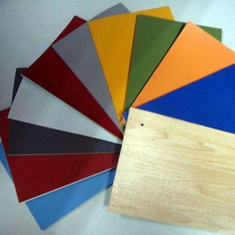 Enlio tarafından yerleştirilen kaymaz PVC Vinyl Badminton Mahkemesi Zeminleri